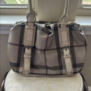 BURBERRY
Grey Smoked Check North Field Convertible Shoulder Bag